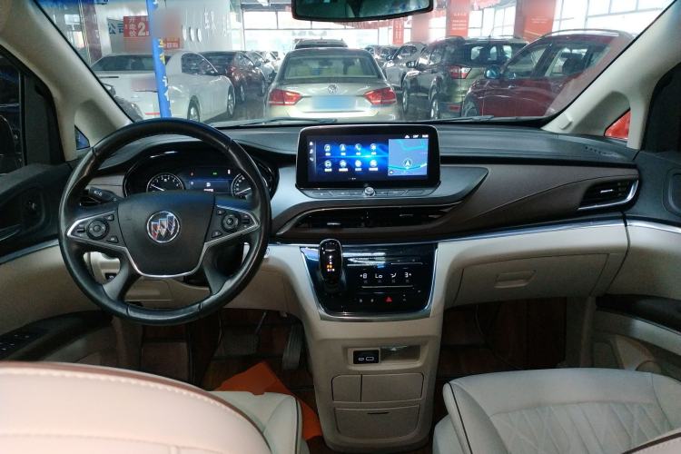 Used Buick GL8 2022 Land Business Class 652T Luxury Model Center Console
