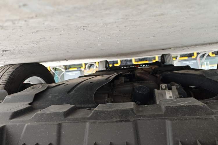 Used Buick GL8 2022 Land Business Class 652T Luxury Model Chassis Front