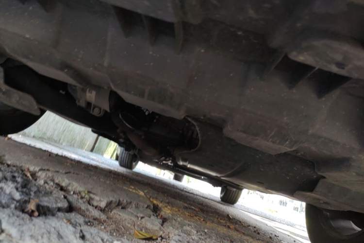 Used Buick GL8 2022 Land Cruiser Executive Class 652T Smart Luxury Model Chassis Front
