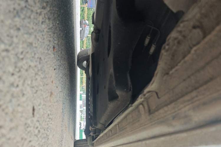 Used Buick GL8 2022 Land Cruiser Executive Class 652T Smart Luxury Model Chassis Front Left