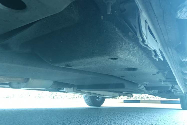 Used Buick GL8 2022 ES Landtrek 653T Comfort Edition Chassis Front Left