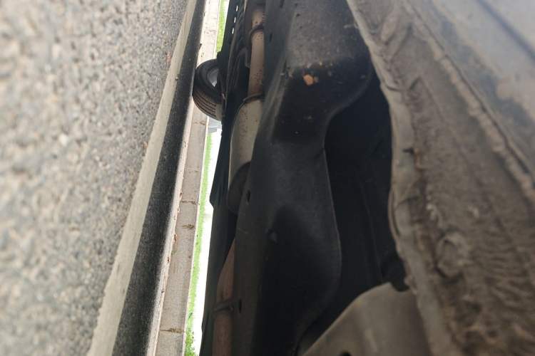 Used Buick GL8 2022 Land Cruiser Executive Class 652T Smart Luxury Model Chassis Front Right