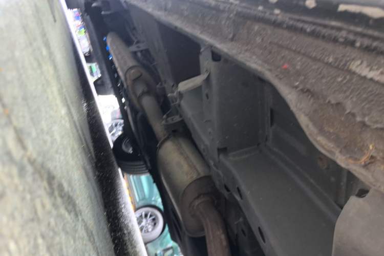 Used Buick GL8 2022 Land Cruiser Executive Class 652T Comfort Model Chassis Front Right
