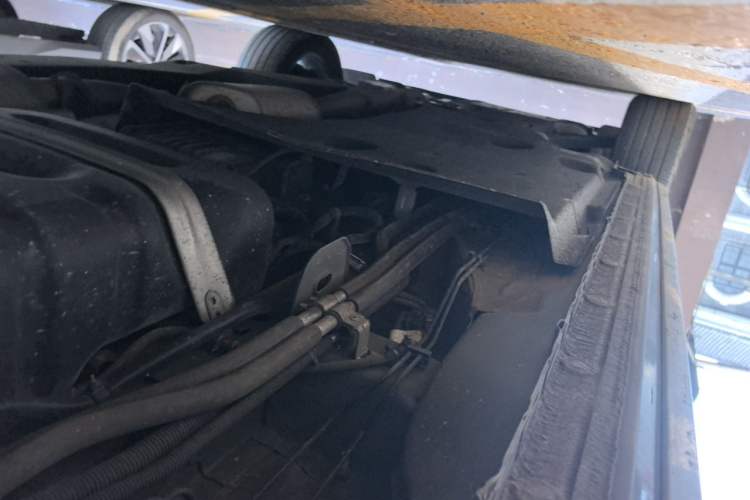 Used Buick GL8 2022 Land Business Class 652T Luxury Model Chassis Rear Left