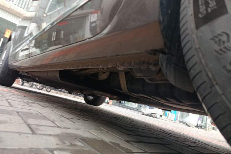 Used Buick GL8 2022 Land Cruiser Executive Class 652T Smart Luxury Model Chassis Rear Left
