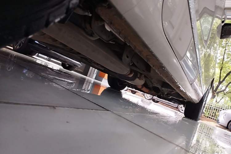 Used Buick GL8 2022 Land Executive Class 652T Prestige Model Chassis Rear Right