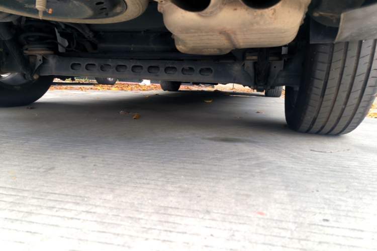 Used Buick GL8 2022 Land Cruiser Executive Class 652T Comfort Model Chassis Rear Right