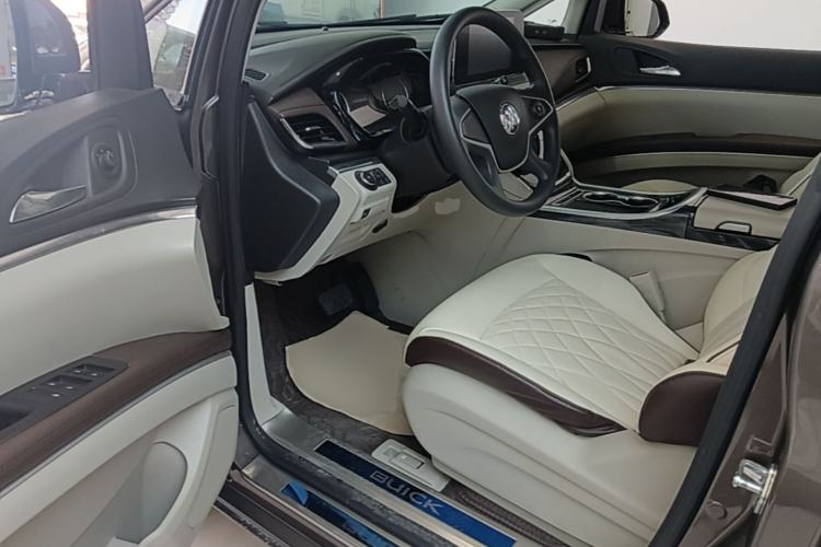 Used Buick GL8 2022 Land Cruiser Executive Class 652T Comfort Model Driver Seat