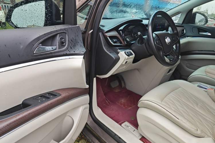 Used Buick GL8 2022 Land Business Class 652T Luxury Model Driver Seat