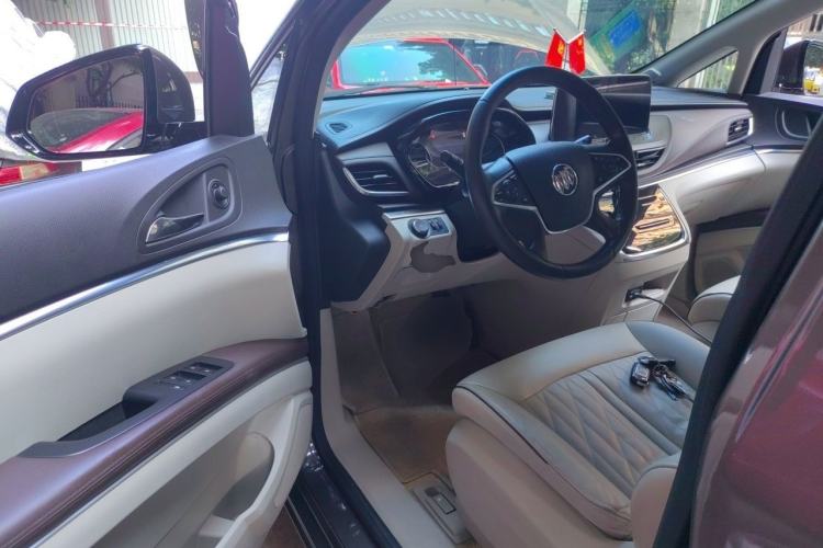 Used Buick GL8 2022 Land Business Class 652T Luxury Model Driver Seat
