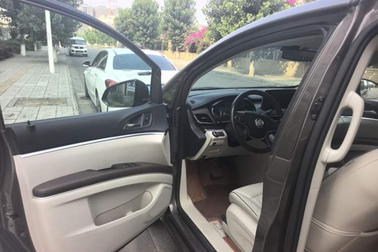 Used Buick GL8 2022 Land Business Class 652T Luxury Model Driver Seat