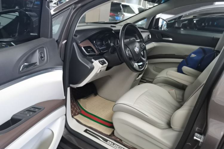 Used Buick GL8 2022 Land Executive Class 652T Prestige Model Driver Seat