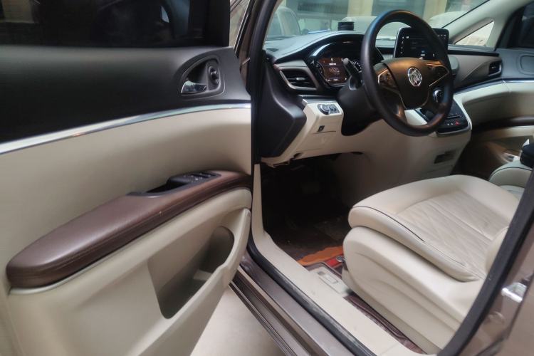 Used Buick GL8 2022 Land Business Class 652T Luxury Model Driver Seat