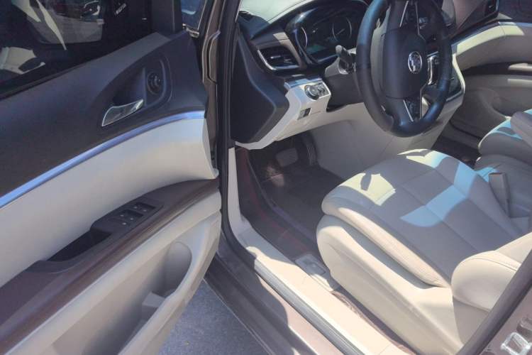Used Buick GL8 2022 Land Business Class 652T Smart Deluxe Model Driver Seat