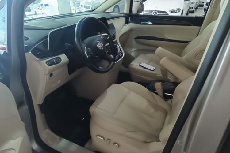Used Buick GL8 2022 ES Landtrek 653T Luxury Edition Driver Seat