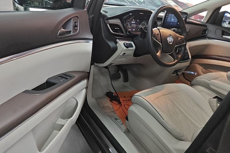 Used Buick GL8 2022 Land Business Class 652T Luxury Model Driver Seat