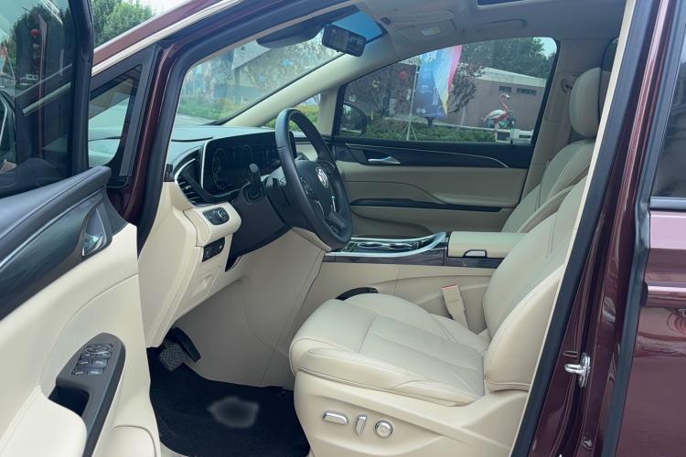 Used Buick GL8 2022 ES Landtrek 653T Luxury Edition Driver Seat