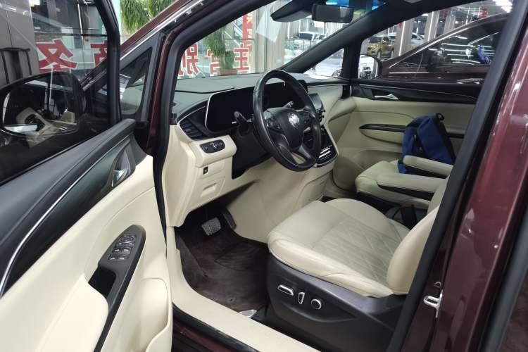 Used Buick GL8 2022 ES Land Cruiser 653T Luxury Model Driver Seat