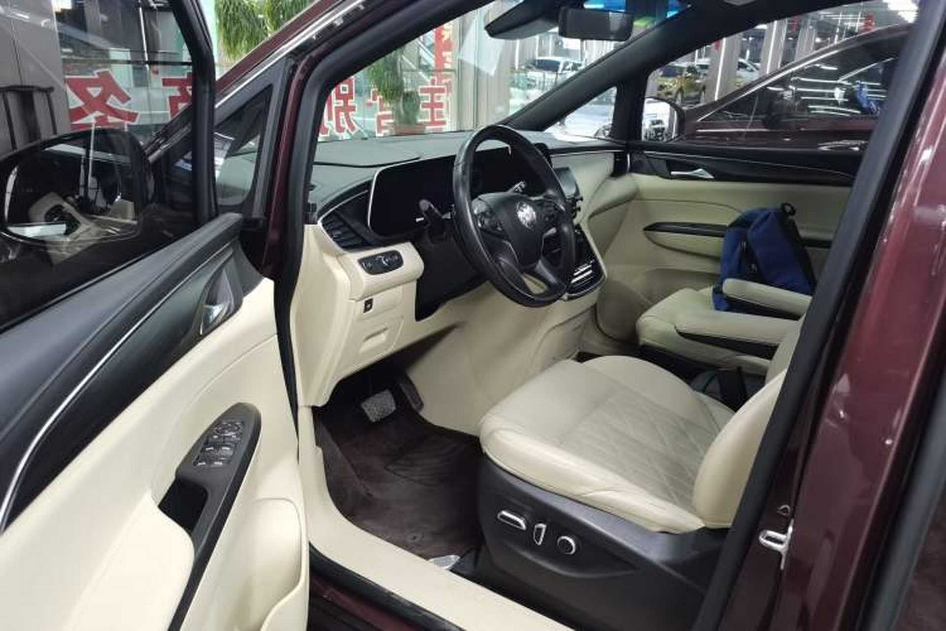 Used Buick GL8 2022 ES Land Cruiser 653T Luxury Model Driver Seat