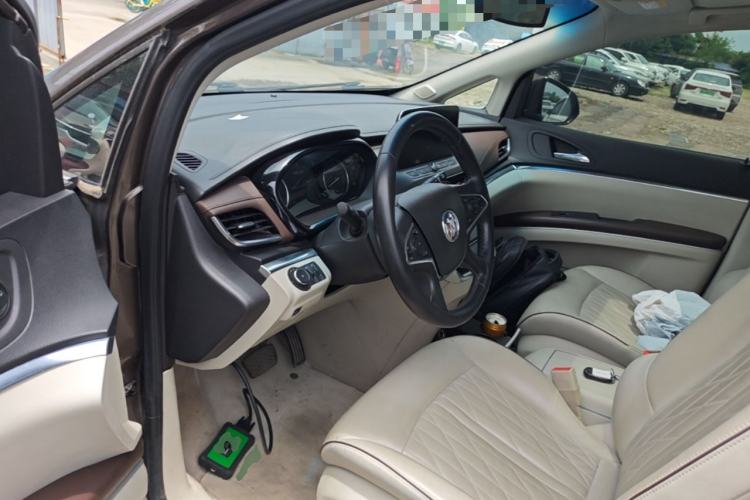 Used Buick GL8 2022 Land Business Class 652T Luxury Model Driver Seat