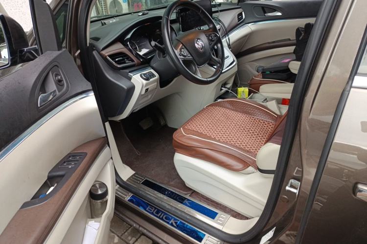 Used Buick GL8 2022 Land Cruiser Executive Class 652T Smart Luxury Model Driver Seat