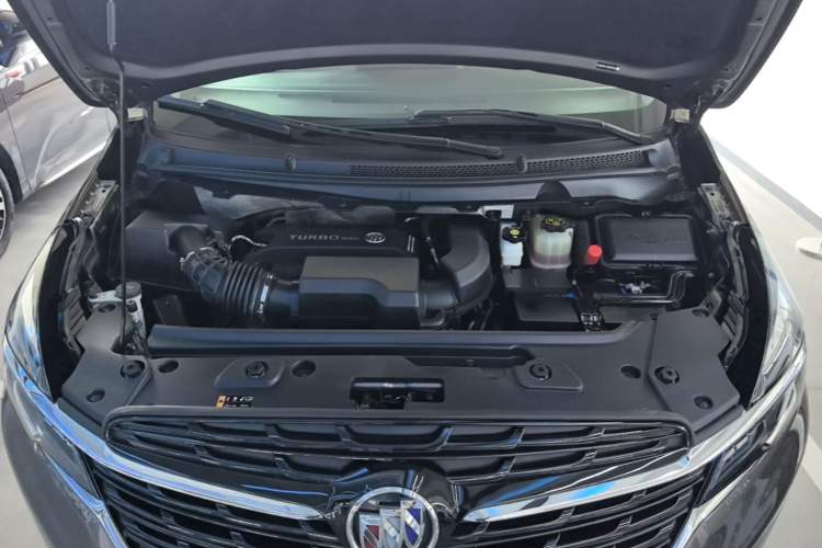 Used Buick GL8 2022 Land Cruiser Executive Class 652T Comfort Model Engine Bay