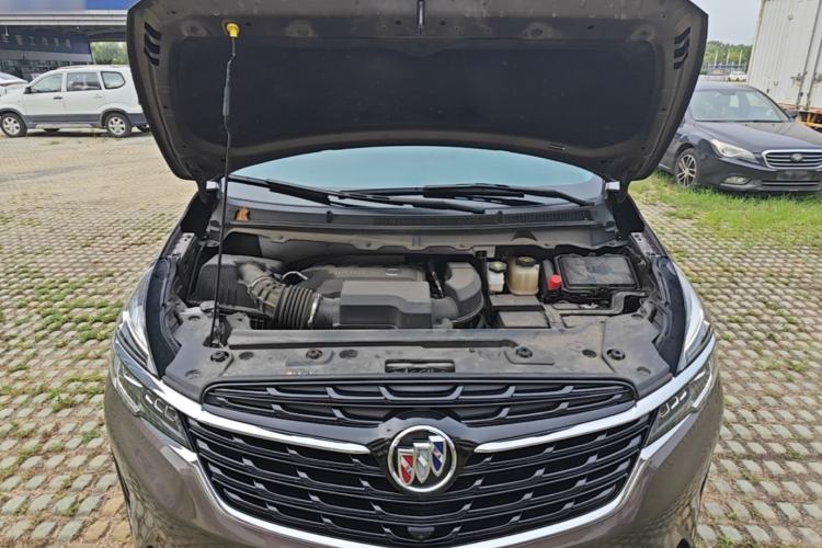 Used Buick GL8 2022 Land Business Class 652T Luxury Model Engine Bay