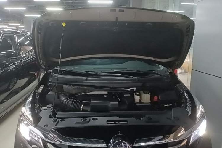 Used Buick GL8 2022 Land Cruiser Executive 652T Luxury Edition with Accessibility Features Engine Bay