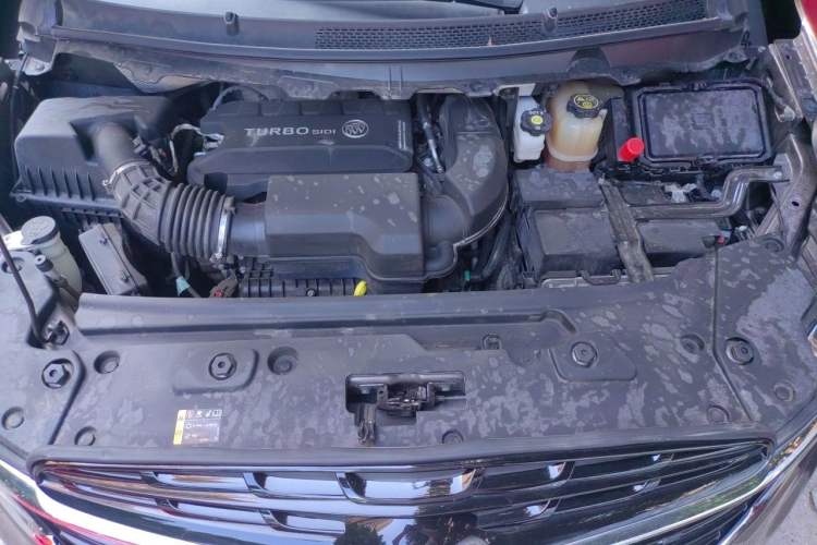 Used Buick GL8 2022 Land Business Class 652T Luxury Model Engine Bay