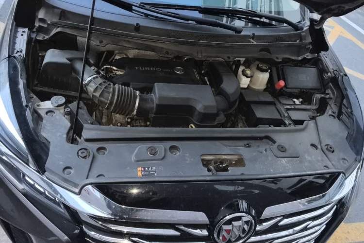 Used Buick GL8 2022 Land Business Class 652T Luxury Model Engine Bay