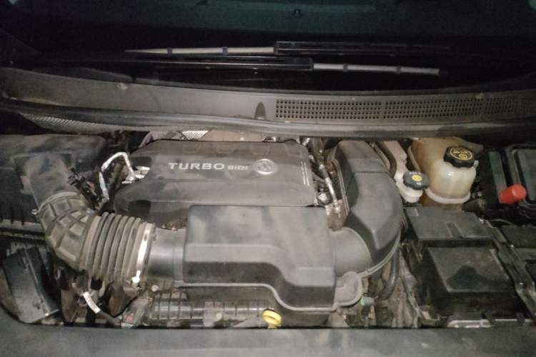 Used Buick GL8 2022 Facelift Avenir Aivia Six-Seat Deluxe Edition Engine Bay