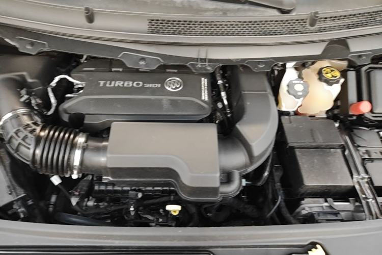 Used Buick GL8 2022 Land Business Class 652T Luxury Model Engine Bay