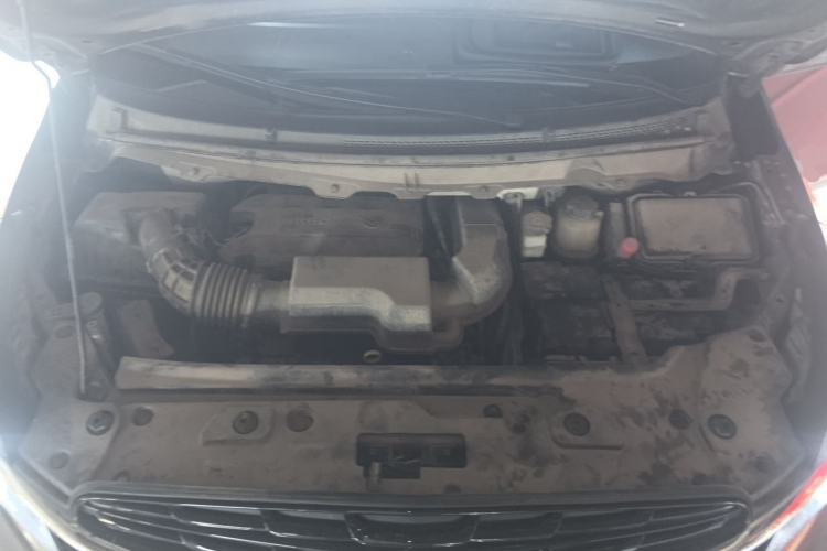 Used Buick GL8 2022 Land Executive Class 652T Prestige Model Engine Bay