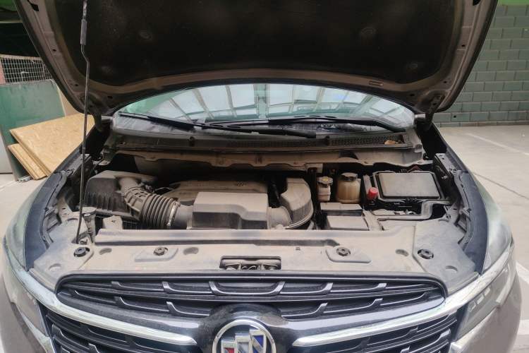 Used Buick GL8 2022 Land Business Class 652T Luxury Model Engine Bay