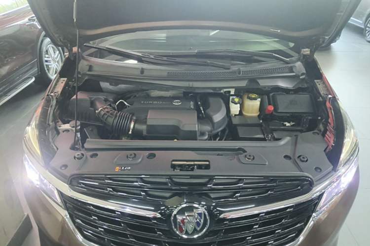 Used Buick GL8 2022 Land Business Class 652T Luxury Model Engine Bay