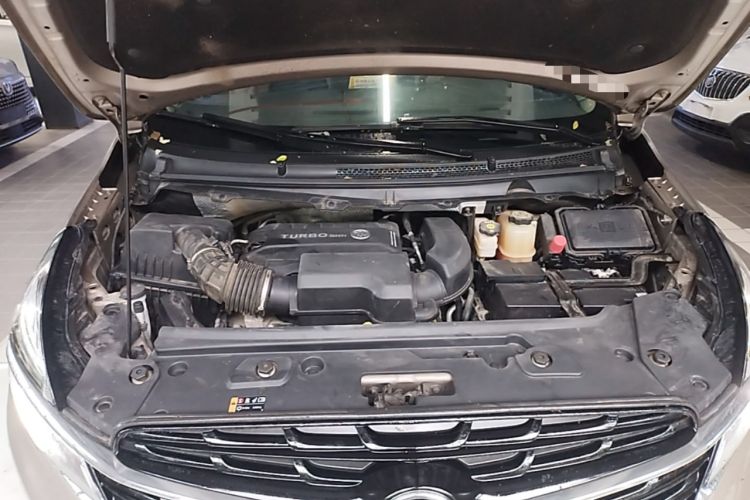 Used Buick GL8 2022 Land Executive Class 652T Prestige Model Engine Bay