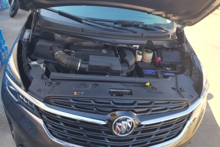 Used Buick GL8 2022 Land Cruiser Executive Class 652T Comfort Model Engine Bay