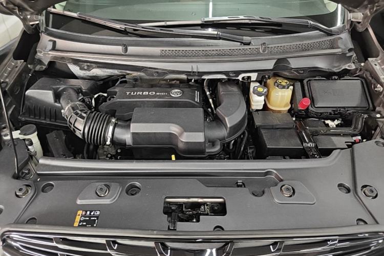 Used Buick GL8 2022 Land Business Class 652T Luxury Model Engine Bay