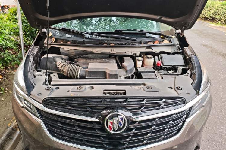 Used Buick GL8 2022 Land Business Class 652T Luxury Model Engine Bay