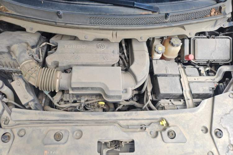 Used Buick GL8 2022 Land Business Class 652T Luxury Model Engine Bay