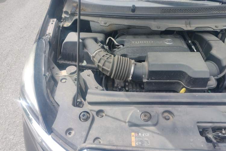 Used Buick GL8 2022 Land Business Class 652T Luxury Model Engine Bay Right