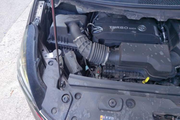 Used Buick GL8 2022 Land Business Class 652T Luxury Model Engine Bay Right