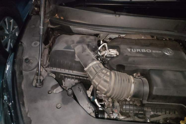 Used Buick GL8 2022 Facelift Avenir Aivia Six-Seat Deluxe Edition Engine Bay Right