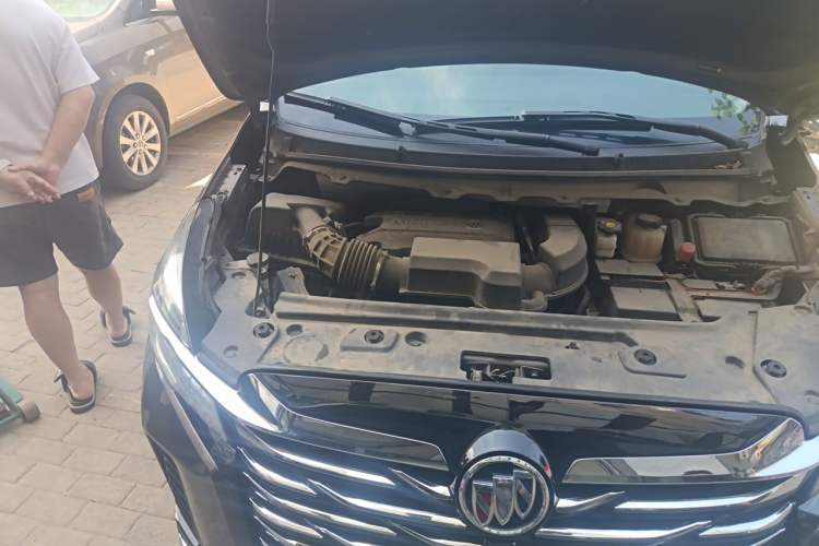 Used Buick GL8 2022 Land Business Class 652T Luxury Model Engine Bay Right