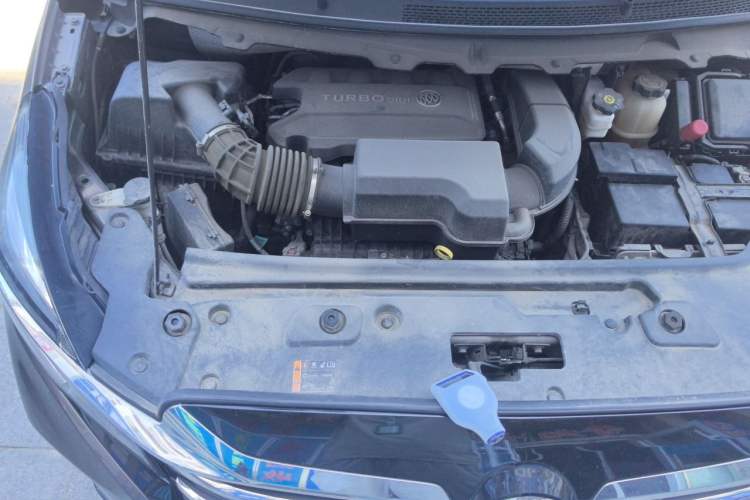 Used Buick GL8 2022 Land Business Class 652T Smart Deluxe Model Engine Bay Right