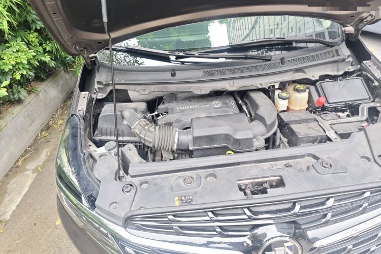 Used Buick GL8 2022 Land Cruiser Executive Class 652T Smart Luxury Model Engine Bay Right