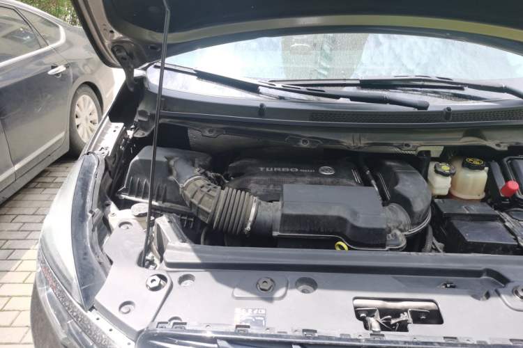 Used Buick GL8 2022 Land Business Class 652T Luxury Model Engine Bay Right