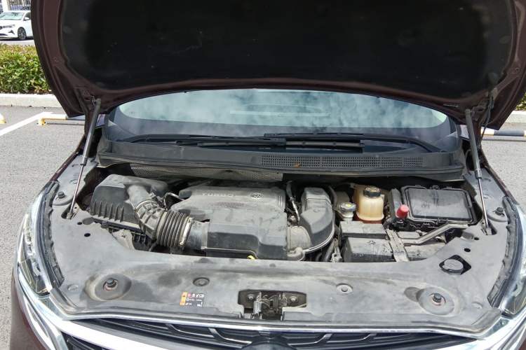 Used Buick GL8 2022 ES Landtrek 653T Comfort Edition Engine Bay