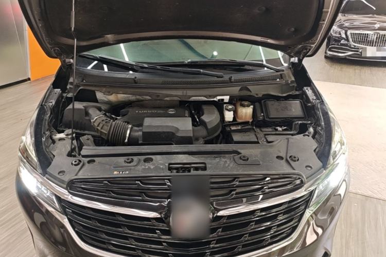 Used Buick GL8 2022 Land Business Class 652T Luxury Model Engine Bay