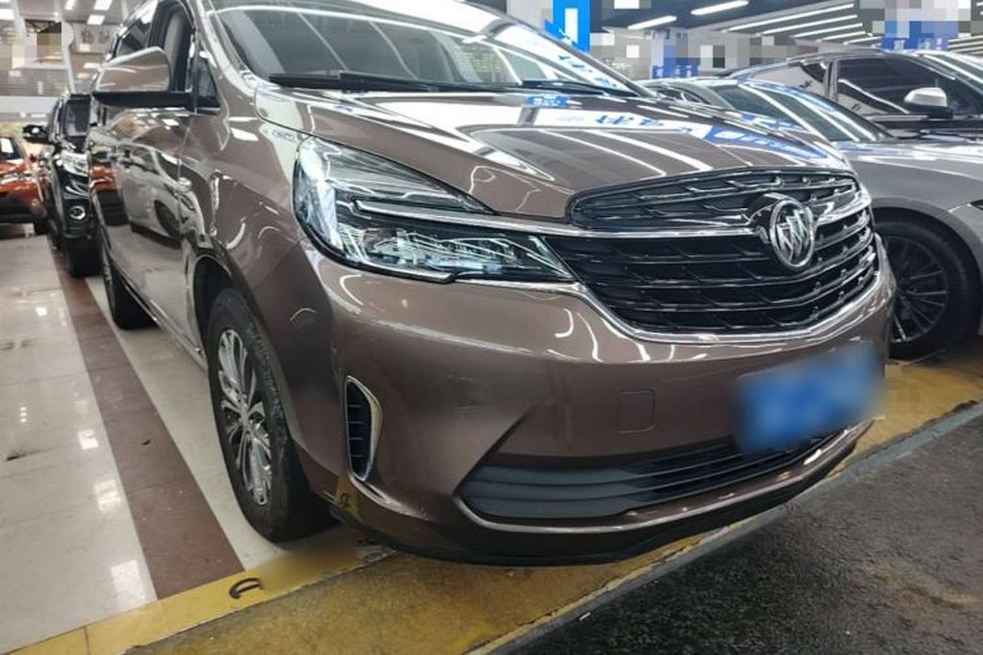 Used Buick GL8 2022 Land Business Class 652T Luxury Model Exterior 1